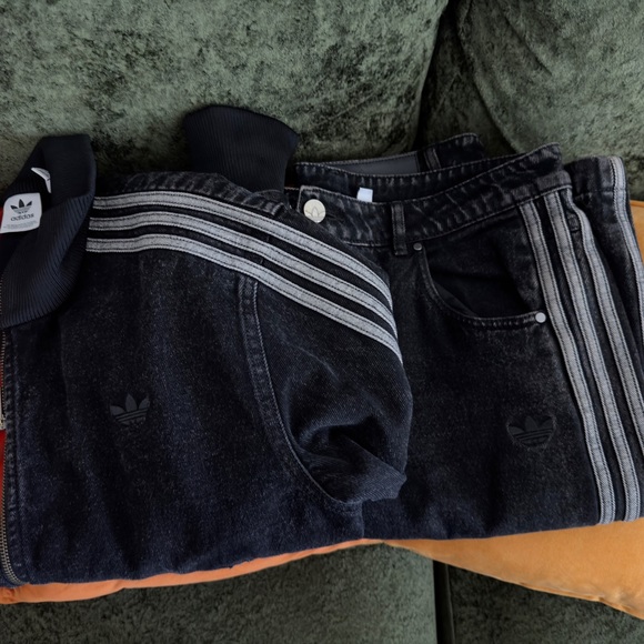 adidas Denim - adidas Black Relaxed Jeans with Grey Three-Stripes